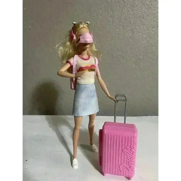 BARBIE Malibu Doll Travel - Picture 2 of 6